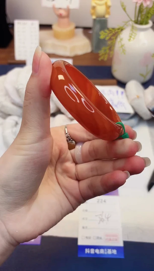 【闪购商品】石英质玉手镯未镶嵌224-玛瑙-圈口56