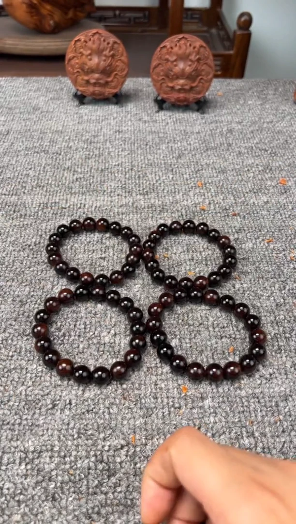 柏木（崖柏）1.2单圈圆珠凤血金 瓷化料