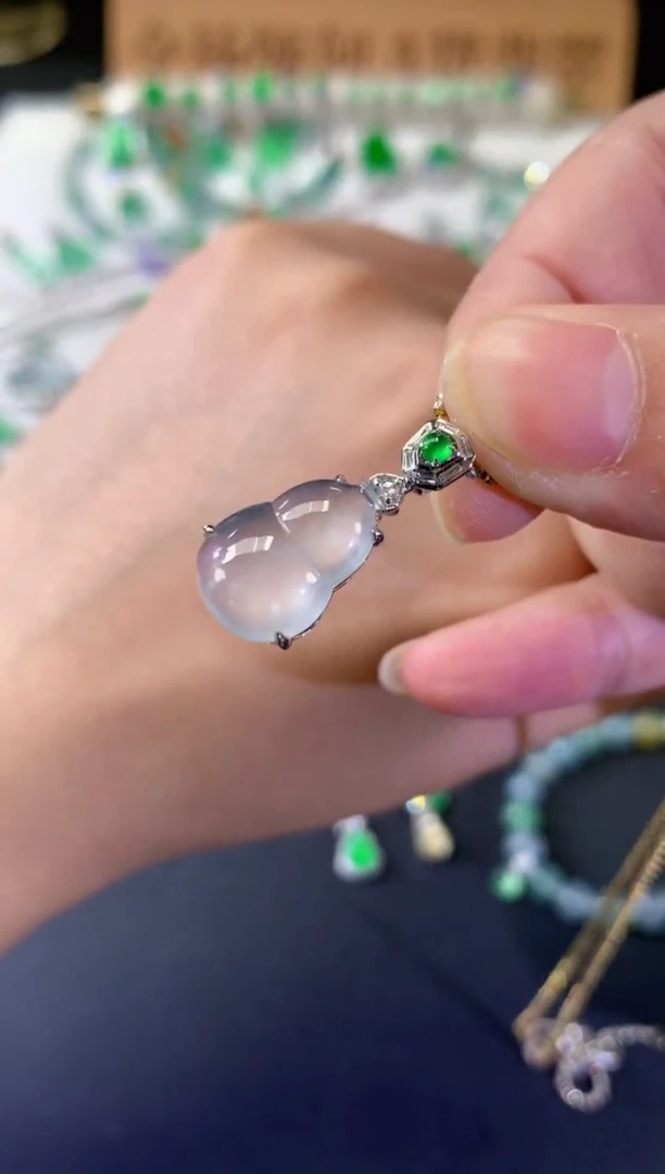 吊坠(不含链)18K金镶嵌翡翠A956|3980