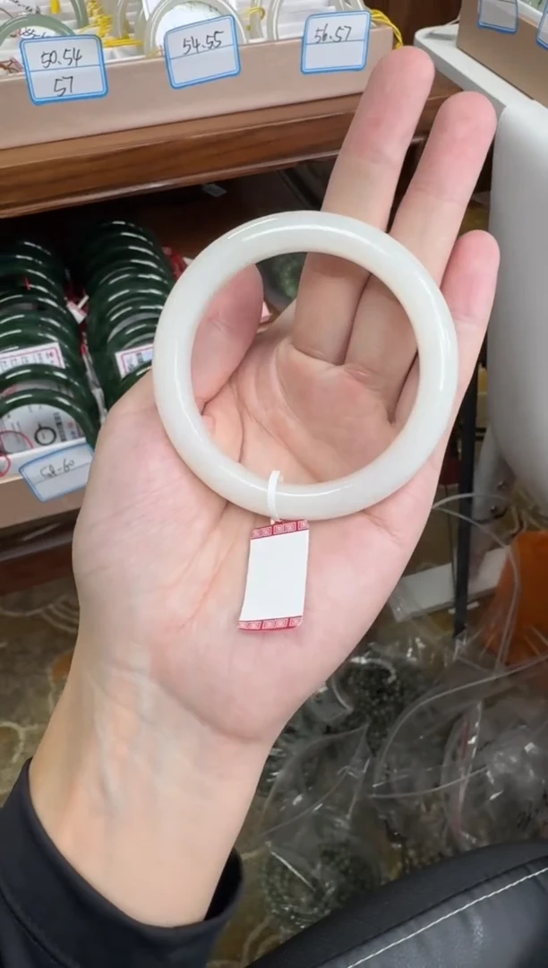 未镶嵌手镯和田玉56-