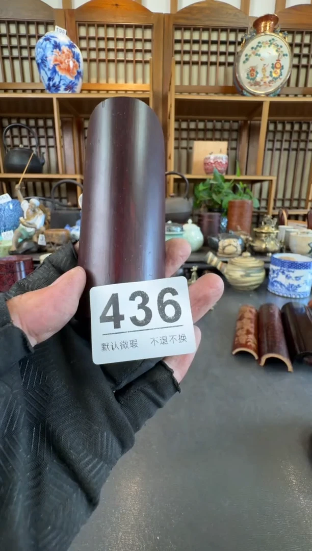 摆件n****y  注意：回流商品，默认有瑕，不退不换。
