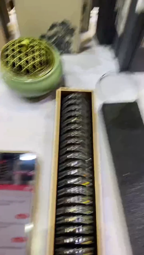 香篆1富森红土小祥云无粘香-方盒装9A级