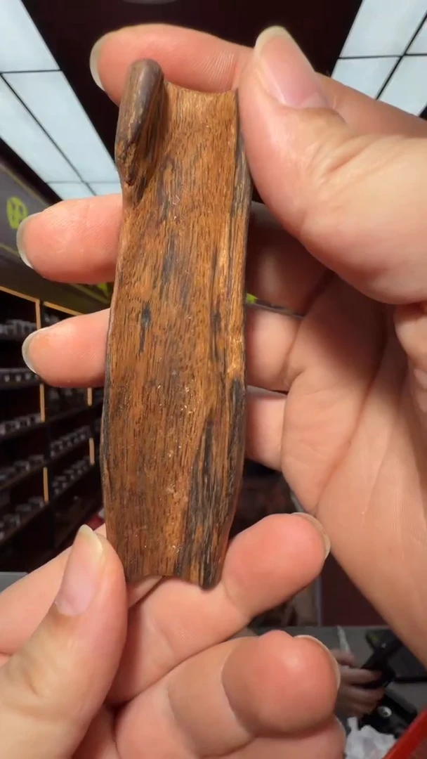 沉香吊坠多样性发一