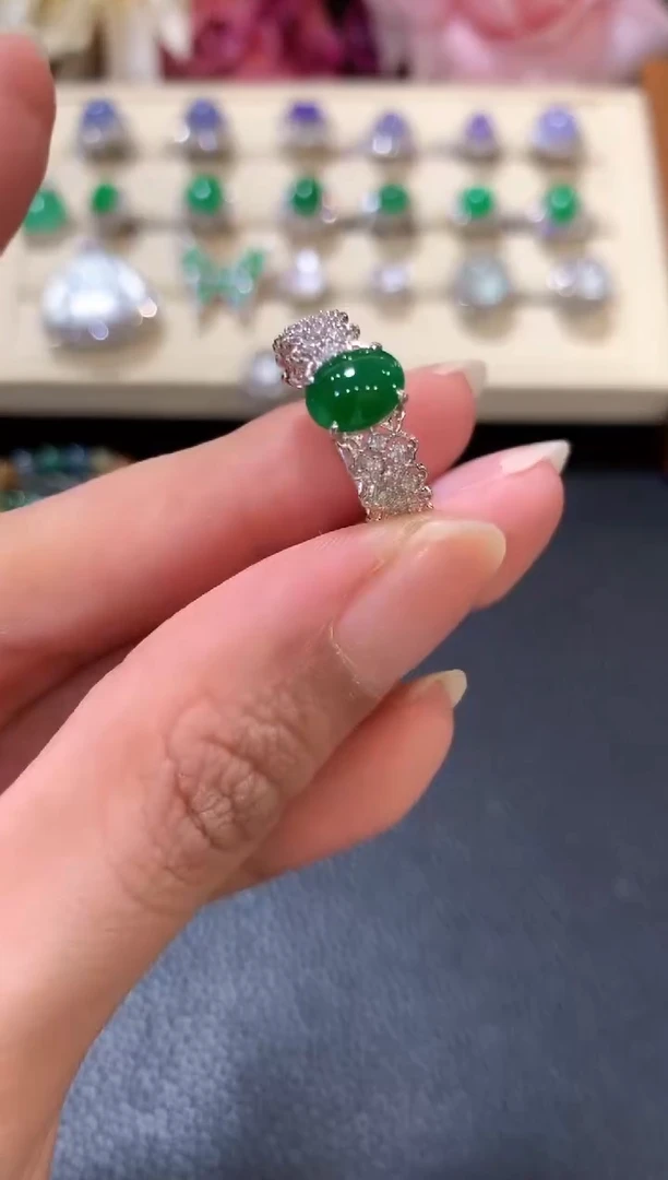 18K金镶嵌戒指翡翠z42