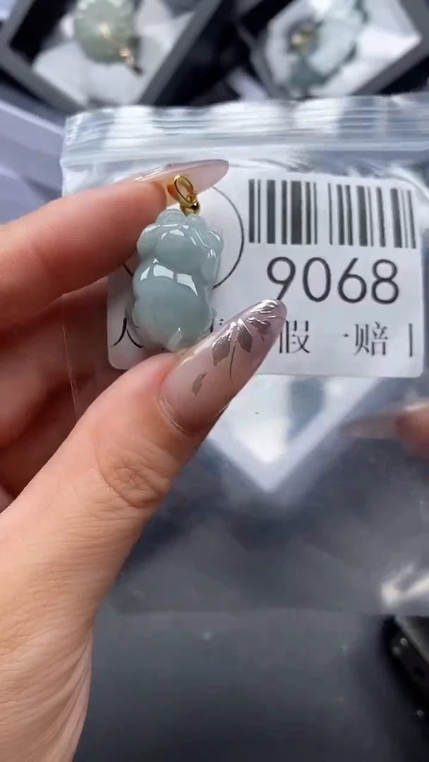 吊坠(不含链)未镶嵌翡翠9068