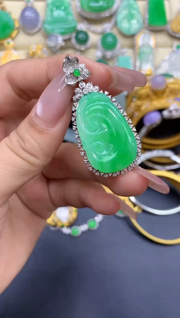 颈饰18K金镶嵌翡翠456-中国好珍宝