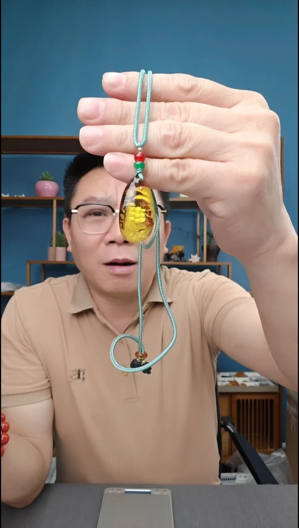 未镶嵌琥珀裸石17（有瑕介意勿拍）