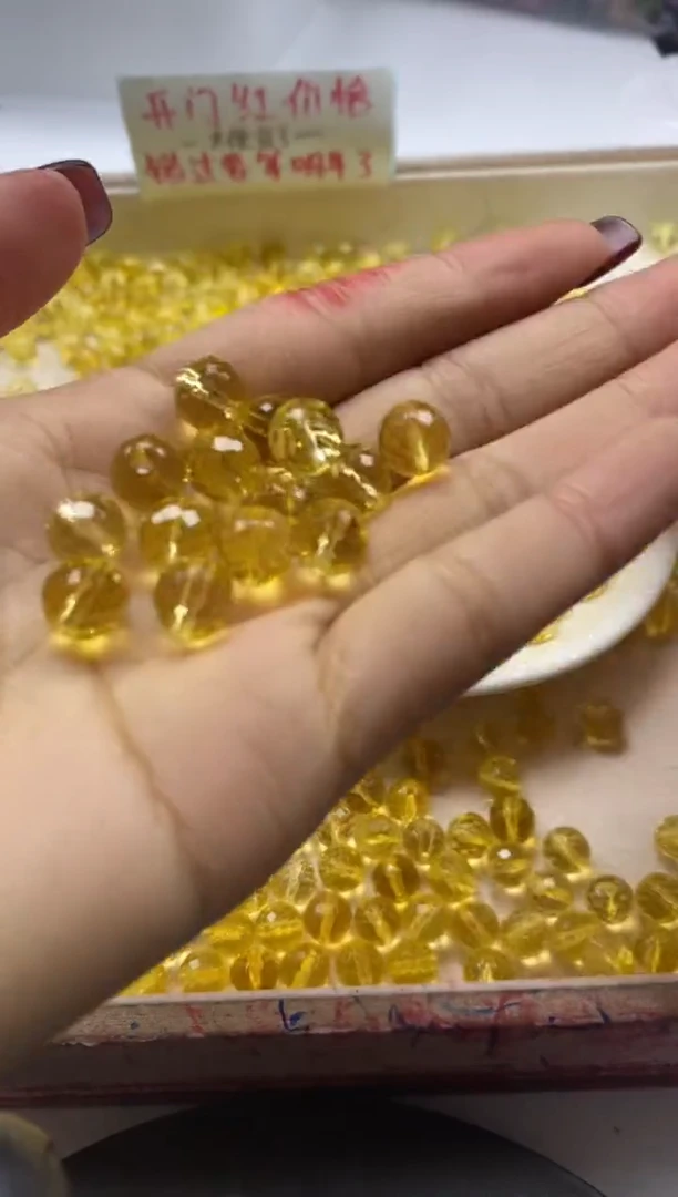 【闪购商品】水晶颈饰未镶嵌W533净体黄水切面8mm*10颗