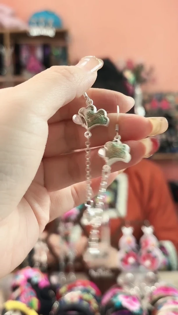 艺枝独绣手工饰品100