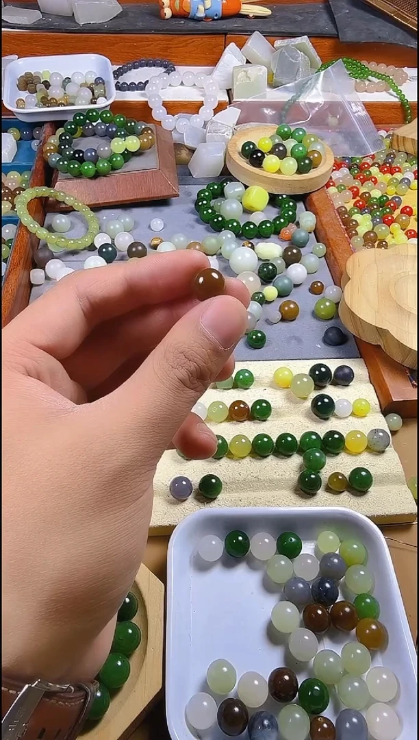 未镶嵌手链和田玉卡12精品糖散珠