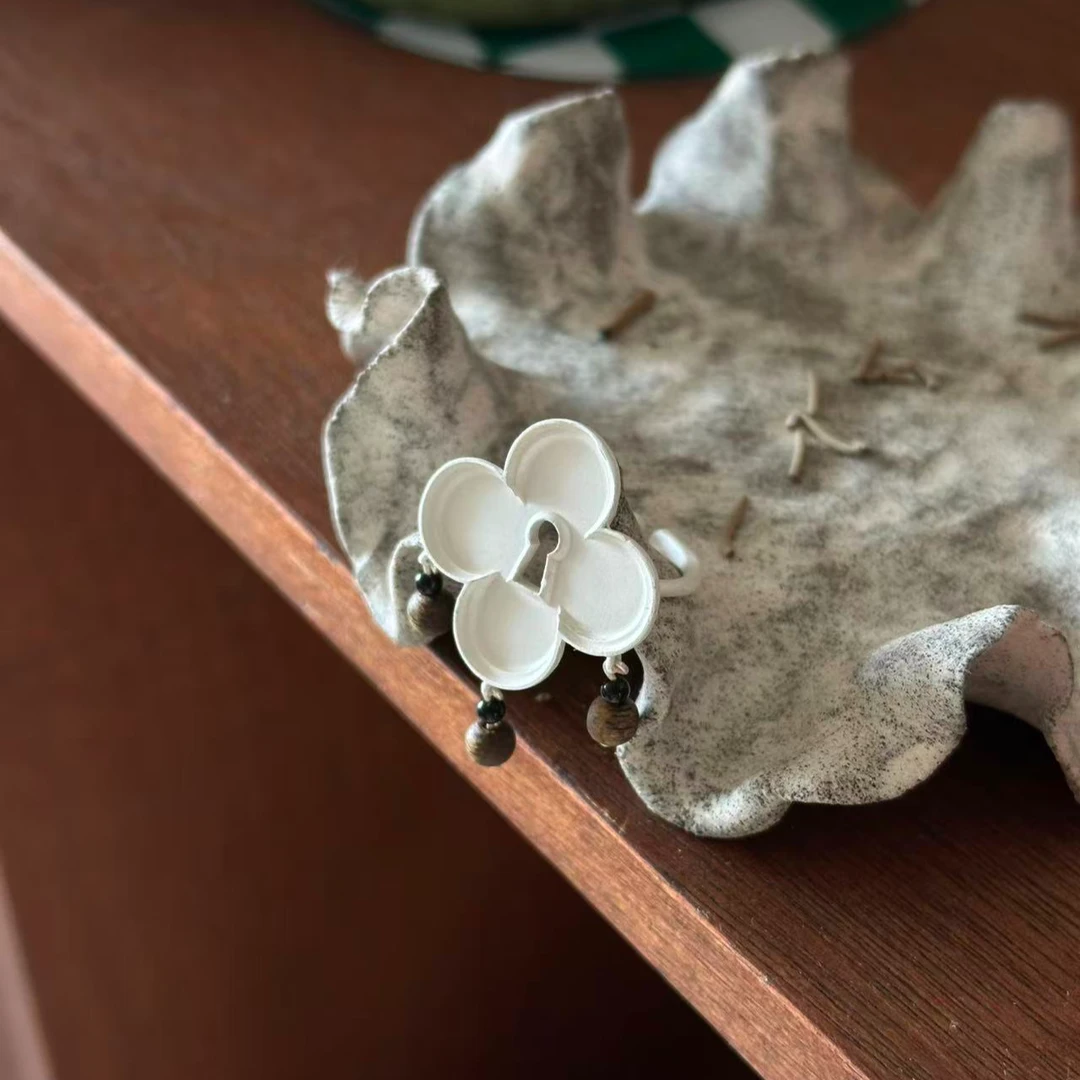 月球来信 非金属木质戒指 309艺术家联名设计款四叶草戒