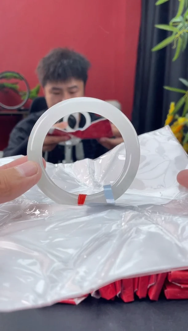 未镶嵌手镯翡翠7