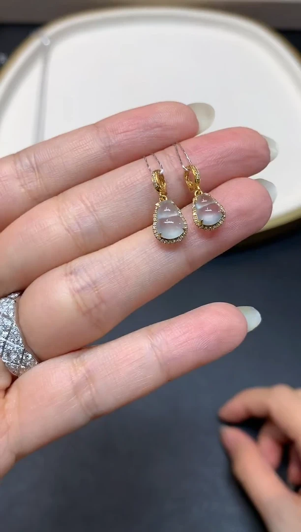 吊坠(不含链)18K金镶嵌翡翠（多样性发一件）S697|1580