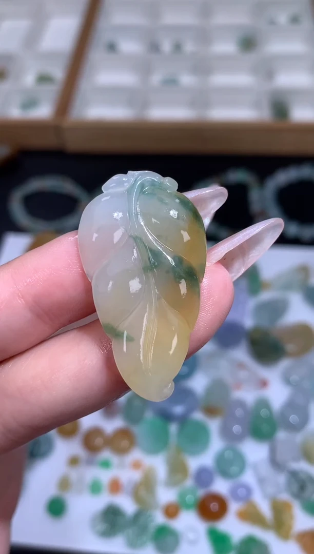 未镶嵌定制翡翠叶子