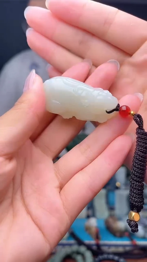 未镶嵌和田玉挂件1