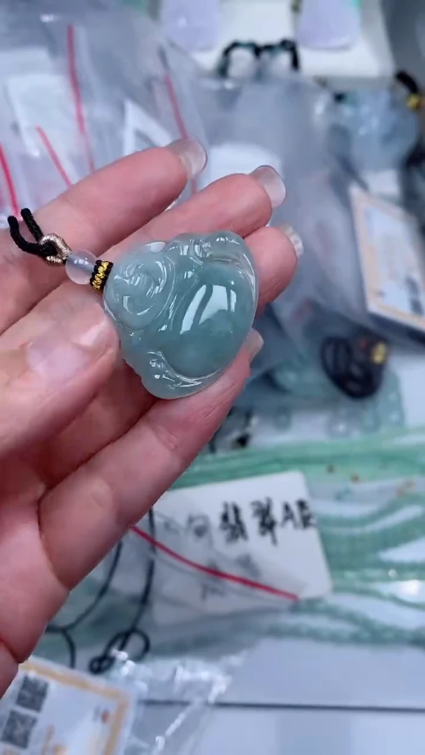 颈饰未镶嵌翡翠吊坠