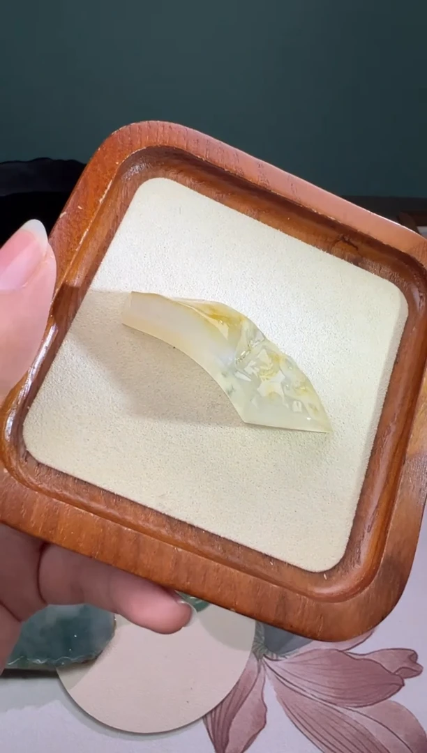 定制翡翠未镶嵌冰黄翡料