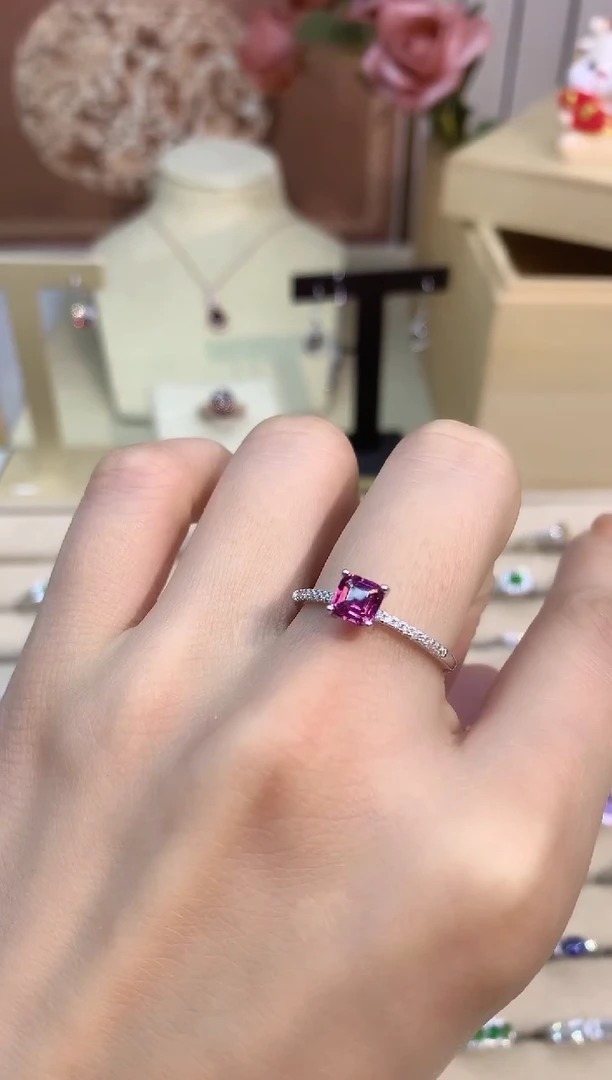 银S925镶嵌戒指石榴石方切