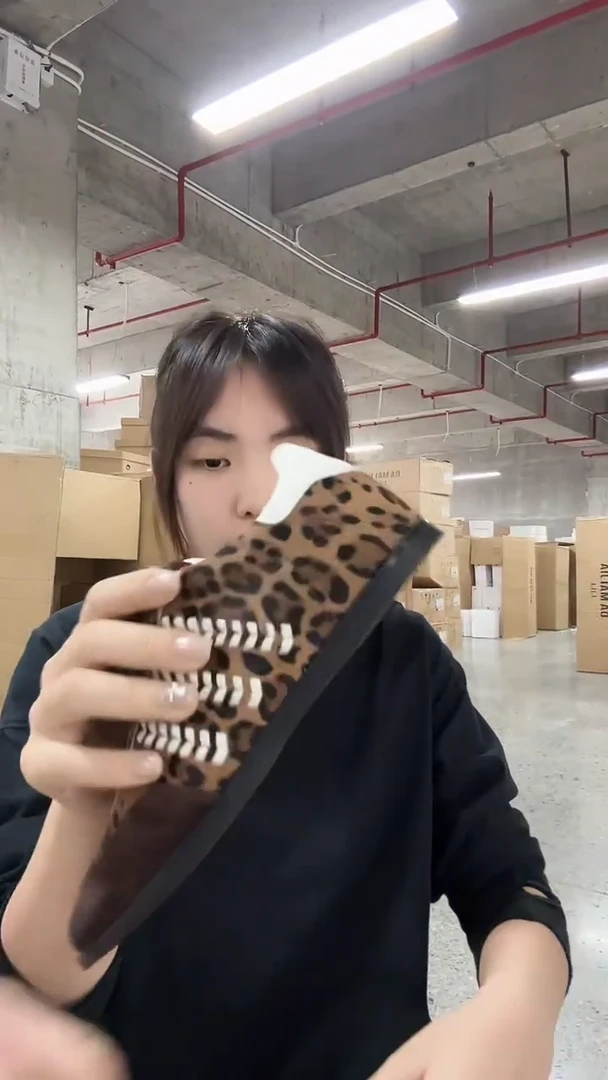 特价清仓女鞋028  38码