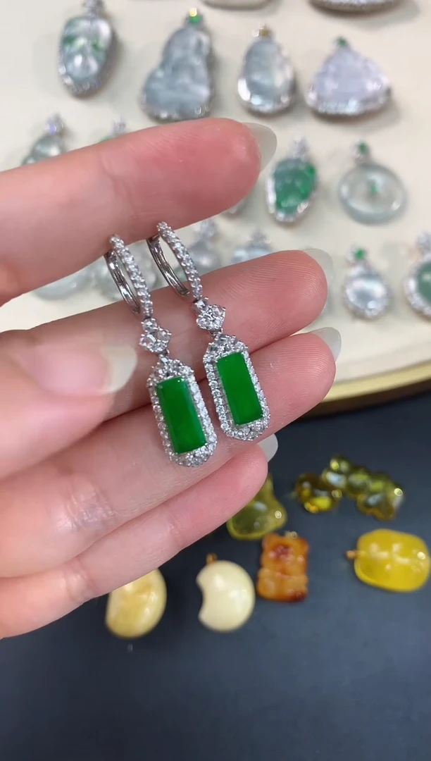 【闪购商品】翡翠耳饰18K金镶嵌A503|9800