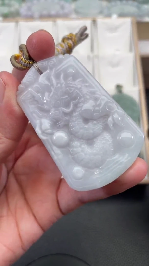 颈饰未镶嵌翡翠天然缅甸翡翠A货176