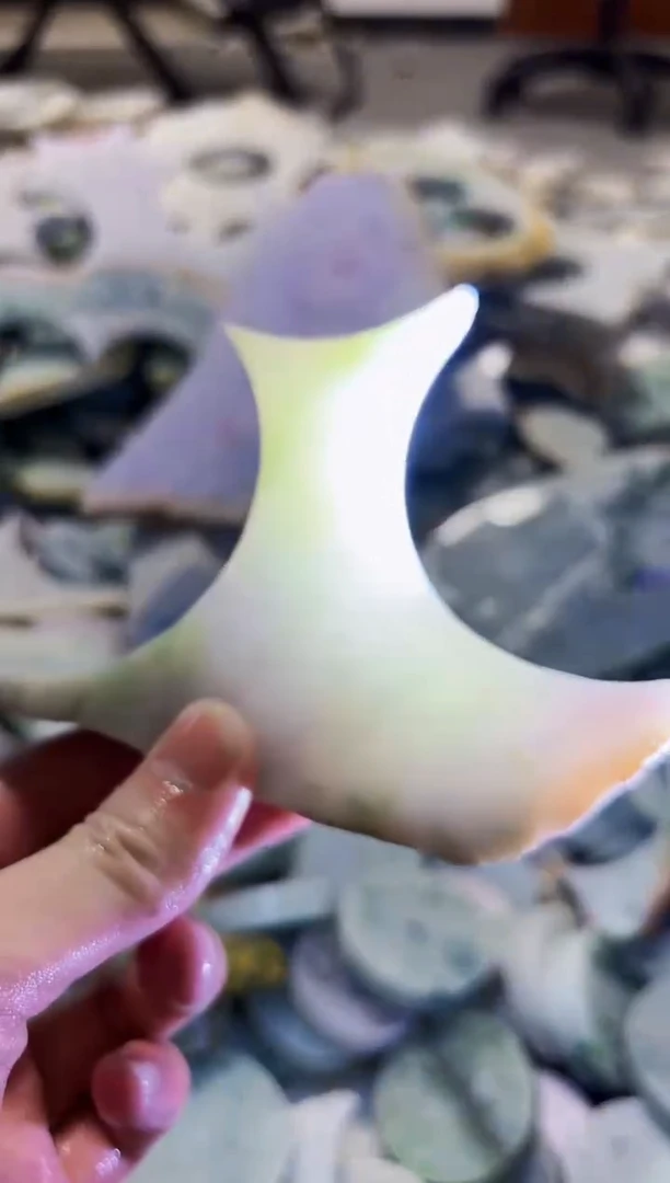 【闪购商品】翡翠颈饰未镶嵌A货吴玉323