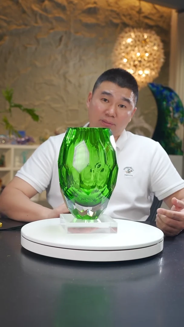 绿色切面设计款花器