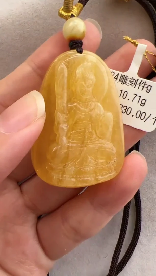 【闪购商品】琥珀裸石未镶嵌10118116-不动明王