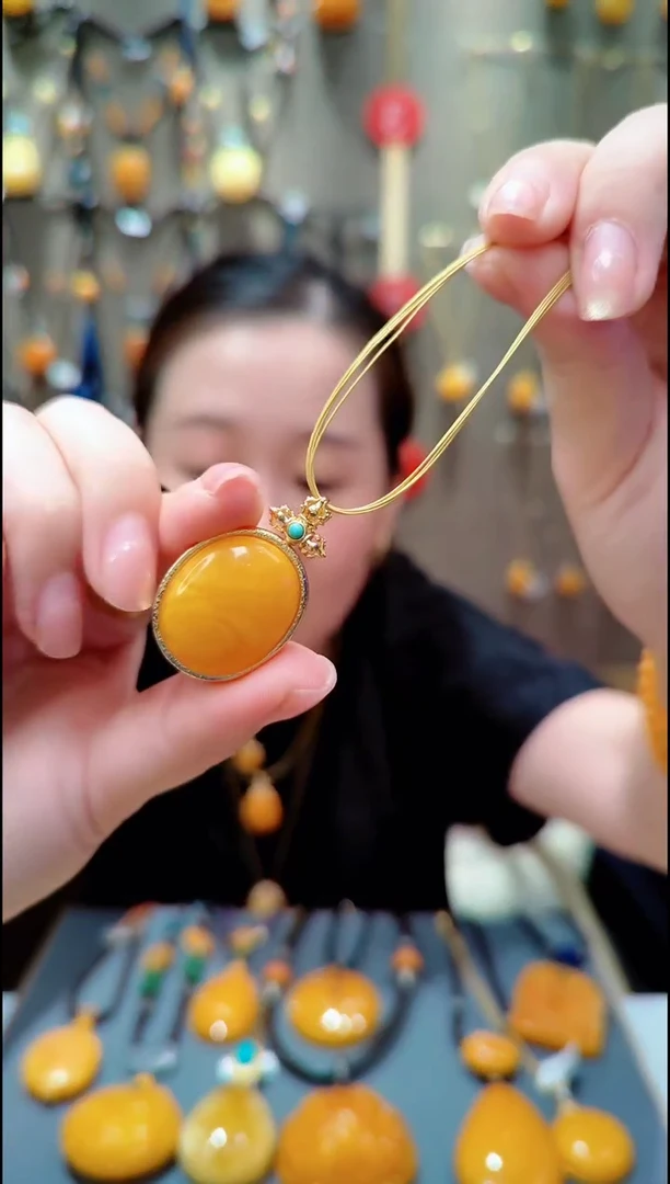 蜜蜡银S925镀金镶嵌珠宝奇石﹣F123蜜蜡吊坠赠项圈
