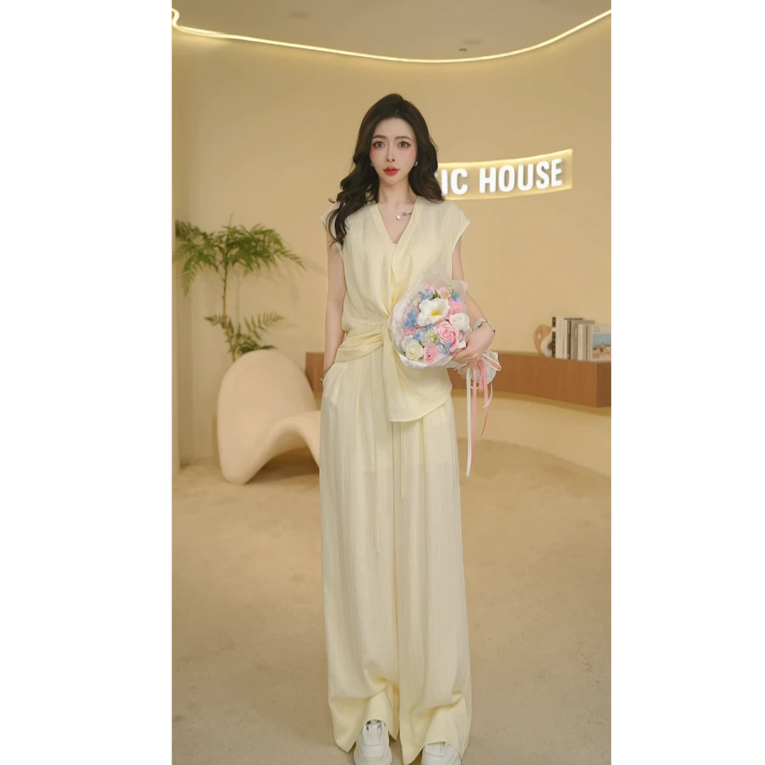 Basic House/百家好25高定设计感气质显瘦减龄扭结阔腿裤两件套