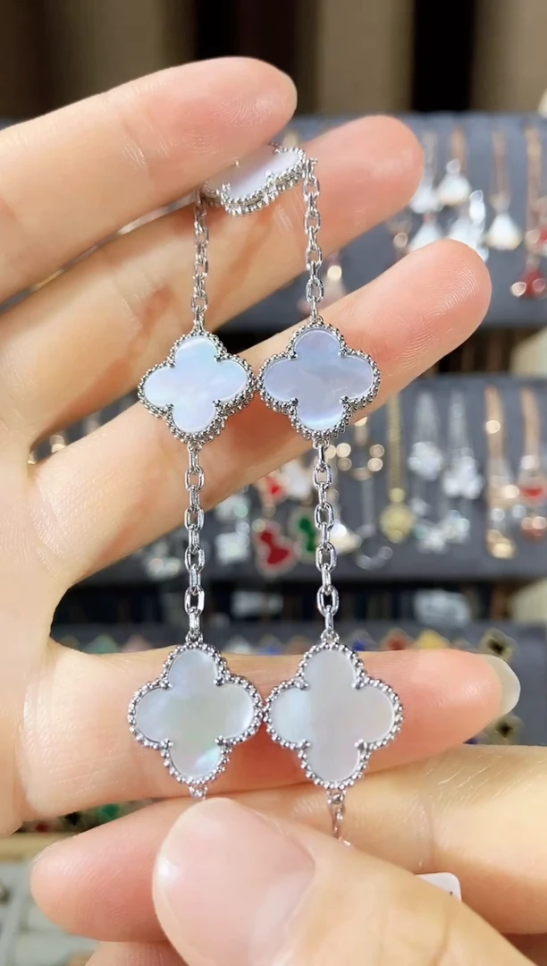 手链贝壳（贝母）18K金镶嵌贝母K白