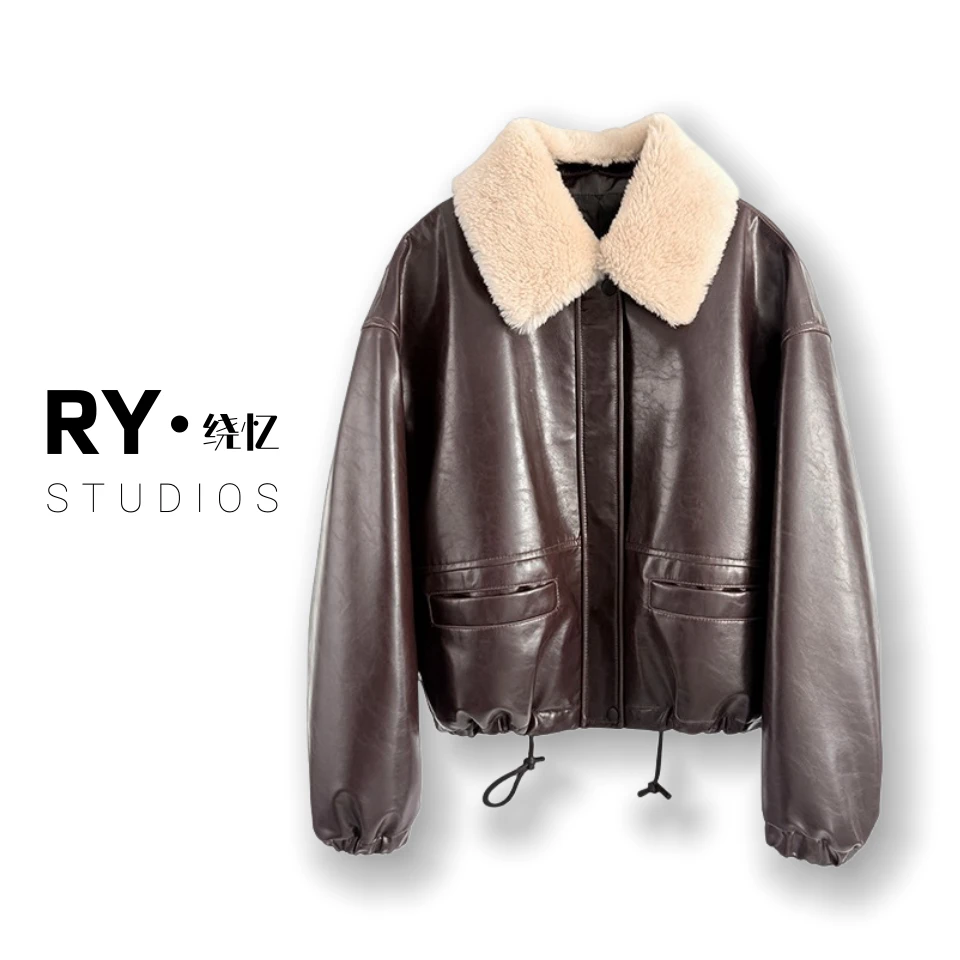 时尚冬季女真皮秋冬无缝羽绒韩版短款外套宽松阔版复古油蜡皮夹克