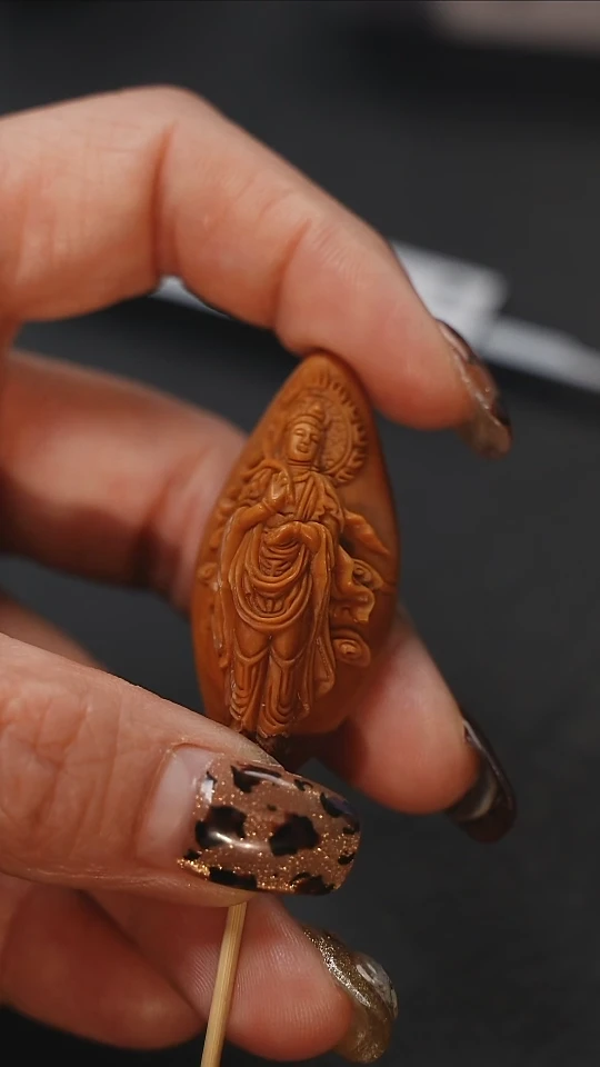 【闪购商品】橄榄核吊坠 梦梦精品核雕