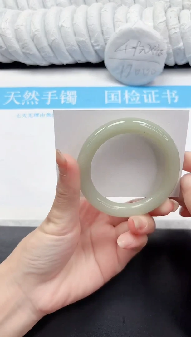 未镶嵌手镯石英质玉149-53DY