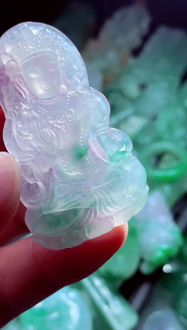 未镶嵌定制翡翠怡*?翡翠毛货定制