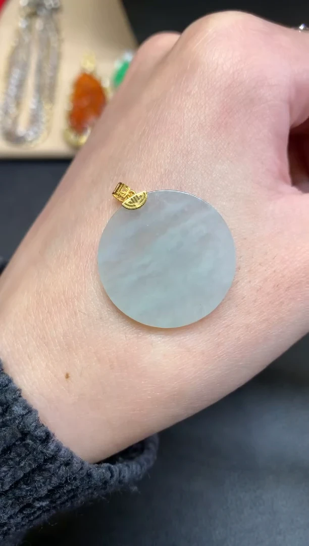 【闪购商品】翡翠颈饰18K金镶嵌【无鉴赏期】