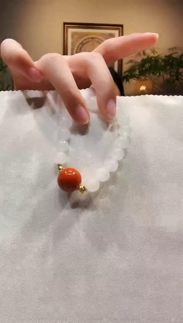 未镶嵌手链和田玉手链