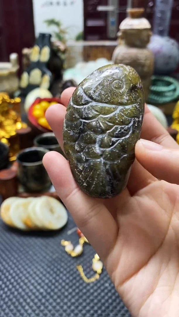未镶嵌和田玉挂件鱼