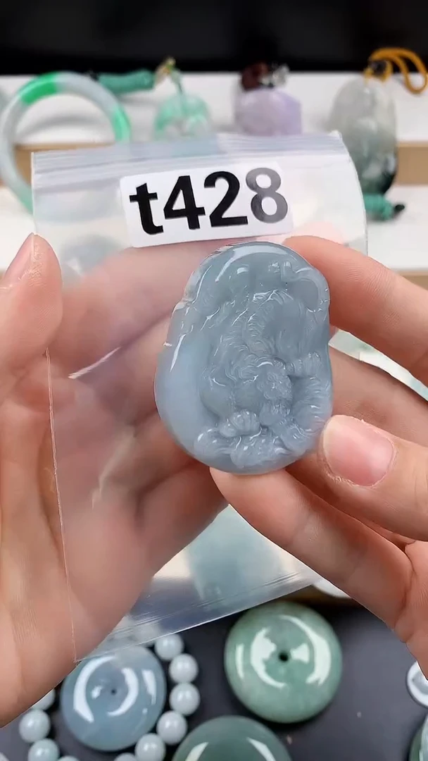 颈饰未镶嵌翡翠天然翡翠吊坠挂件