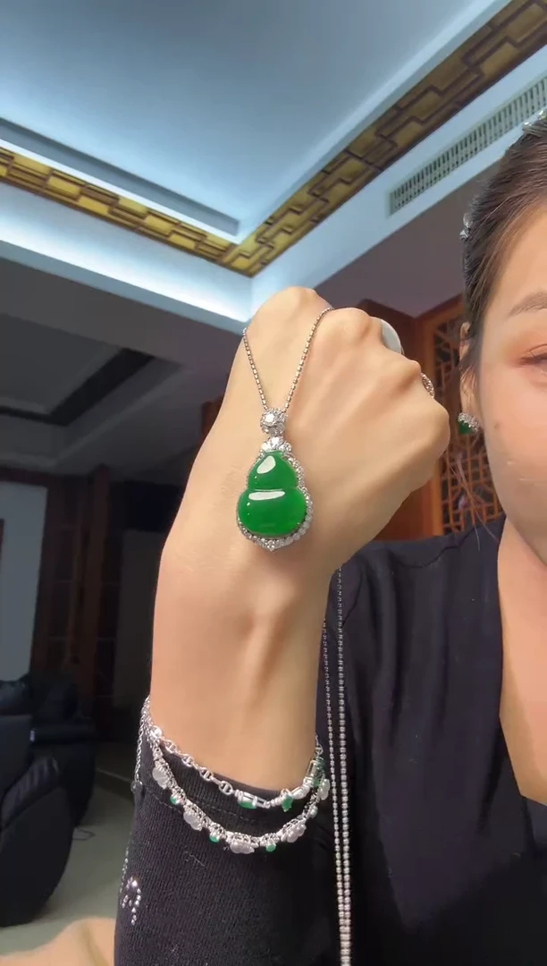 吊坠(不含链)银S925镶嵌翡翠天然翡翠吊坠