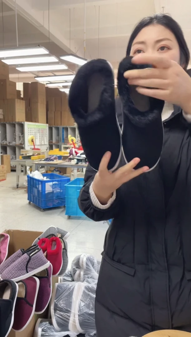 5-1黑色毛圈棉鞋36码