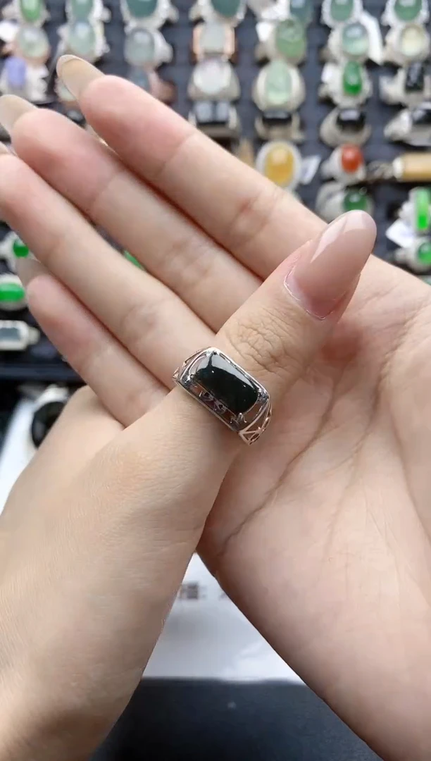 【闪购商品】翡翠戒指银S925镶嵌天然A货翡翠