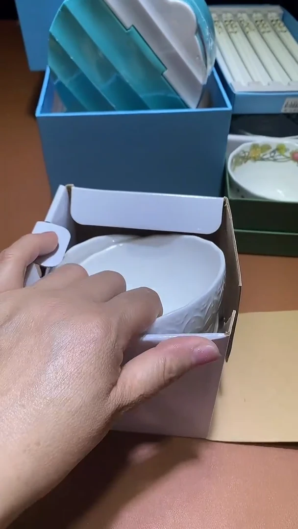 瓷片5生活的本意就是开心@@1
