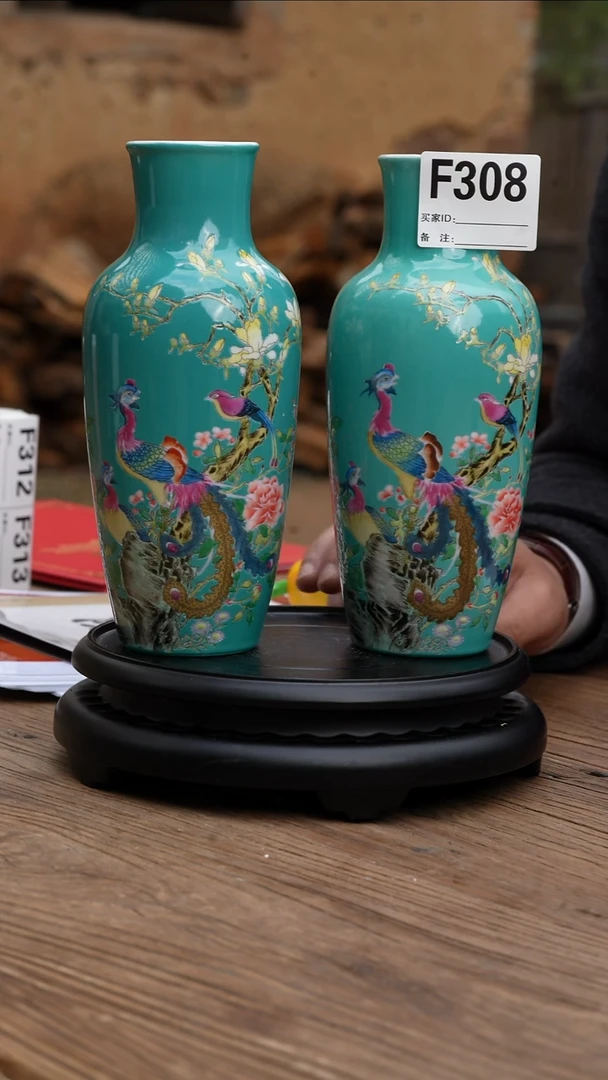 【闪购商品】摆件景德镇陶瓷赏瓶一对308