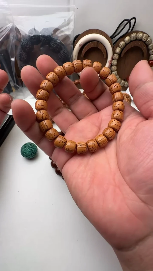 吊坠桃核桃核手串