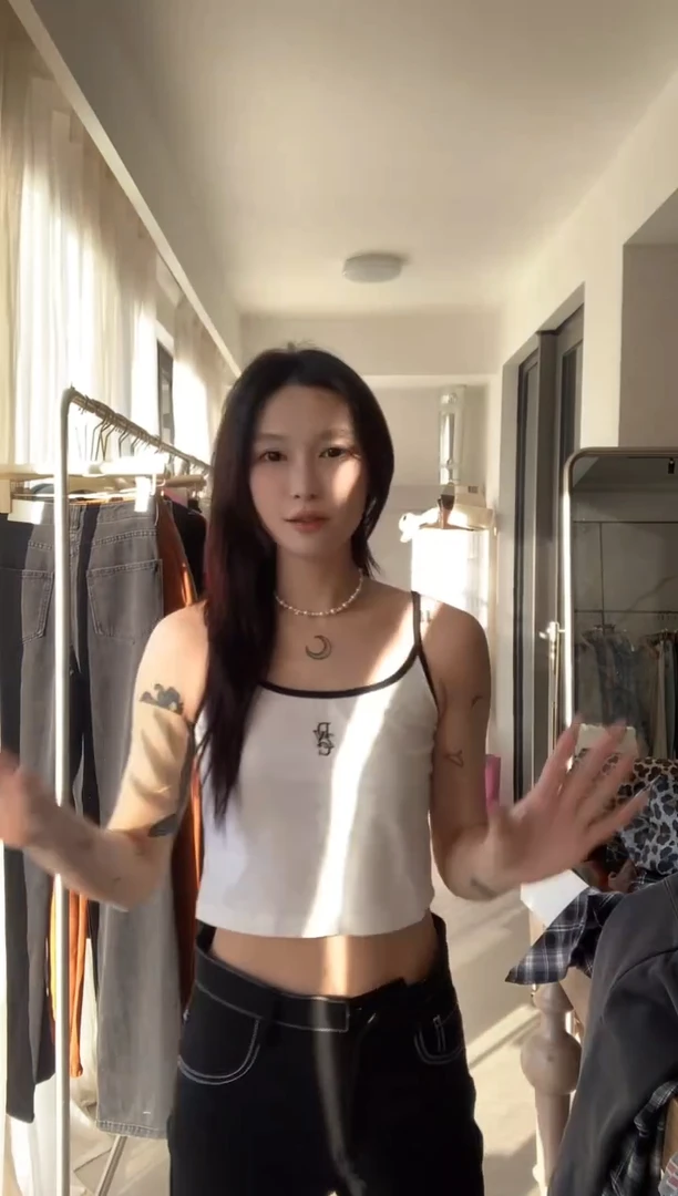 自制白色吊带m码