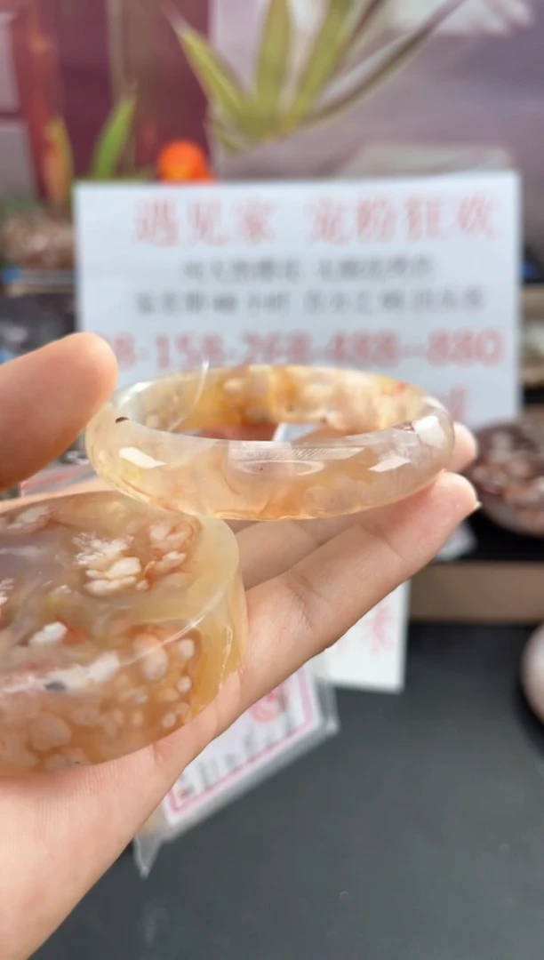 未镶嵌手镯石英质玉55