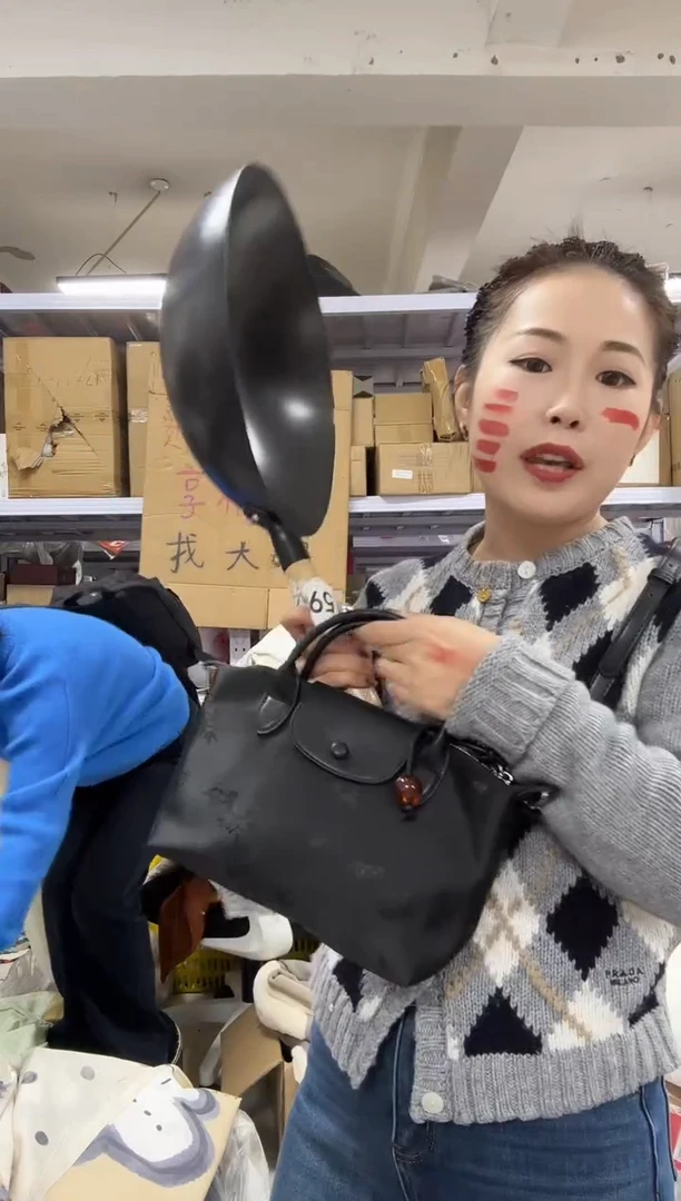 PU上车啦 宝宝们抓紧时间去下方链接拍吧精铁炒锅