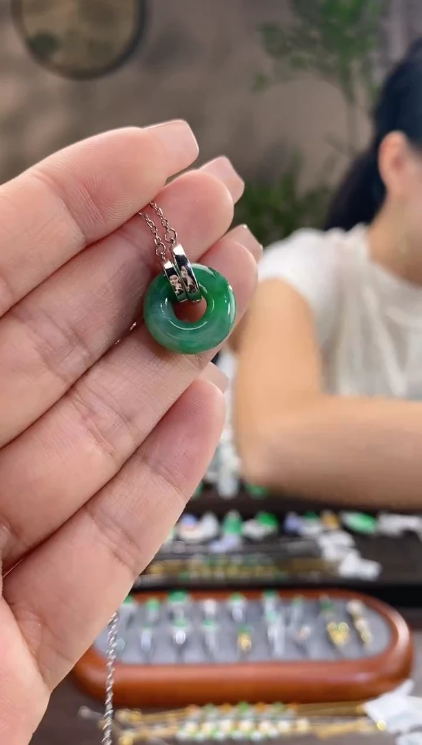 翡翠银S925镶嵌吊坠(不含链)甜甜圈套链 多样性发一