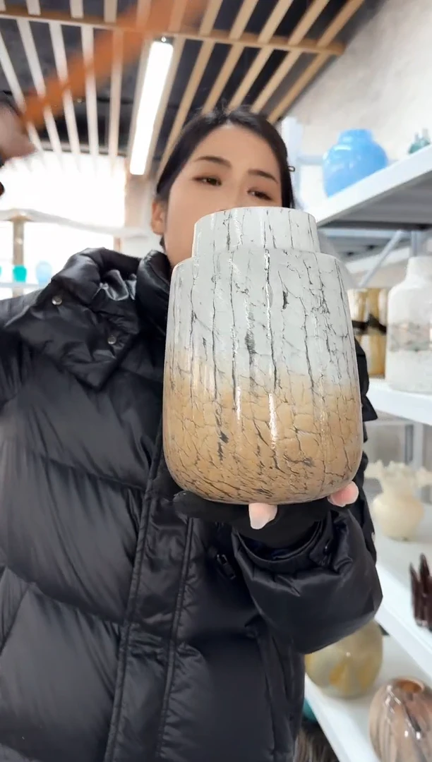 【闪购商品】花瓶9*23..........